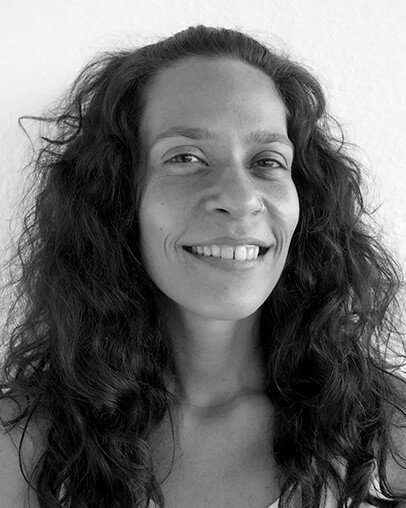 shirly-nowak-copywriter-agencia-marketing-dental-docmedia shirly-nowak-copywriter-agencia-marketing-dental-docmedia